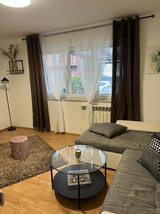 Apartman Lara Zagreb Extérieur photo